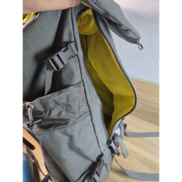 Topo Designs 36.8L Mountain Backpack Charcoal/Gray Excellent Condition. - Picture 12 of 15